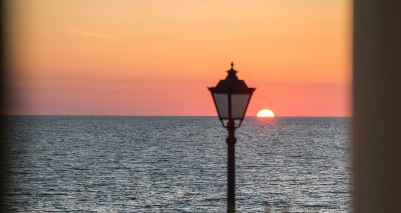 Paris Seaside Villa Pandokrátor Dış mekan fotoğraf